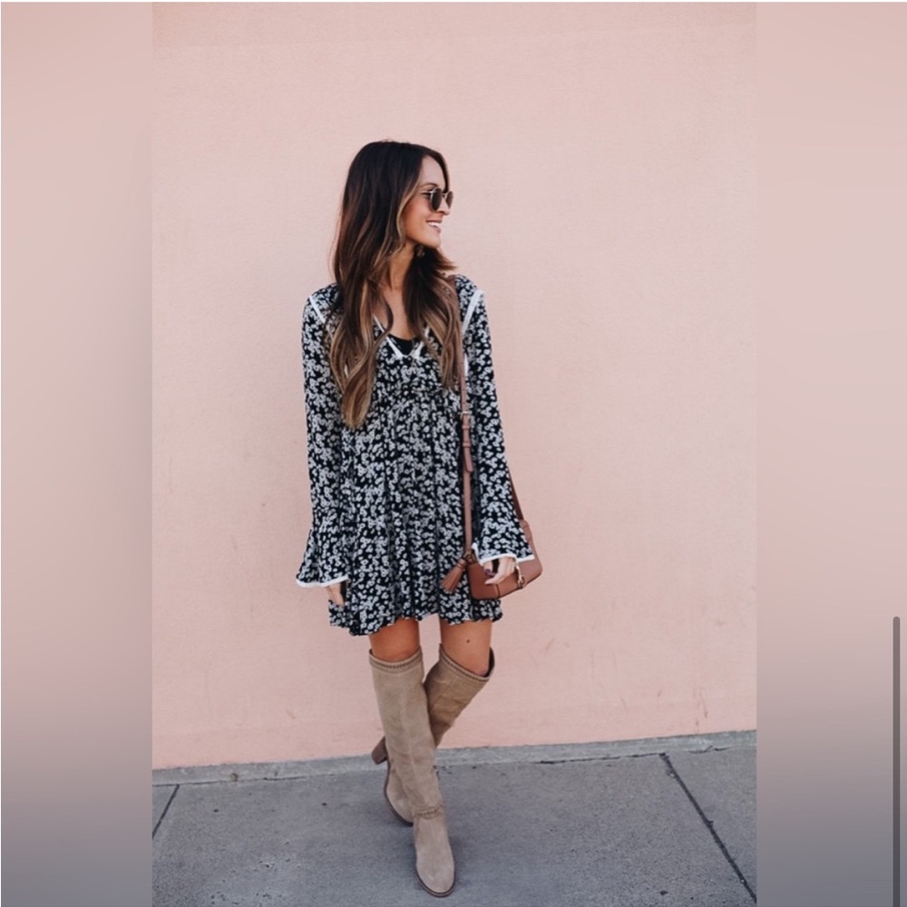 🌻 FREE PEOPLE Bloggers Fav “Like You Best” Floral Mini Long Sleeve Dress XS - Picture 7 of 16